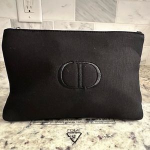 NWOT Christian Dior cosmetic pouch gift set